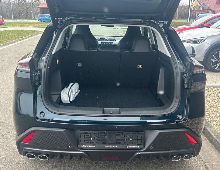Dongfeng Ostatní SUV / Terénní 1,5 l 145 kw