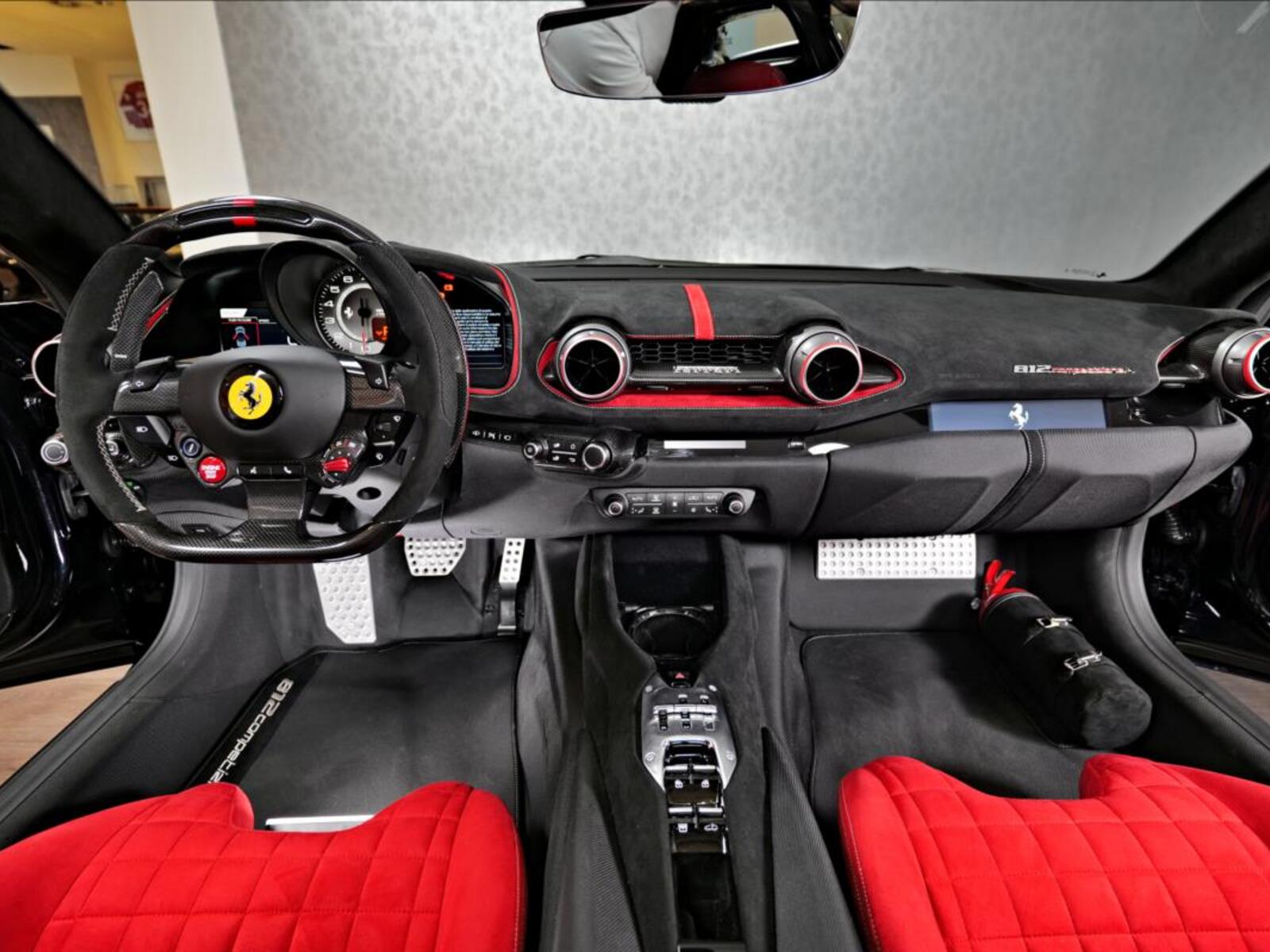 Ferrari 812 19