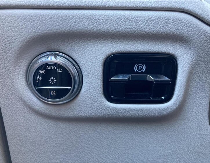 Mercedes-Benz EQS 16