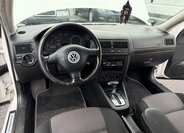 Volkswagen Golf 9
