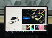 Tesla Model 3 Sedan / Limuzína 0,0 239 kw