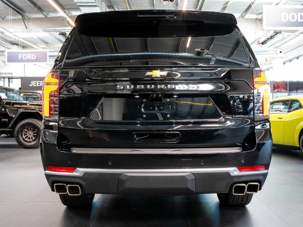 Chevrolet Suburban SUV / Terénní 6,2 l 313 kw