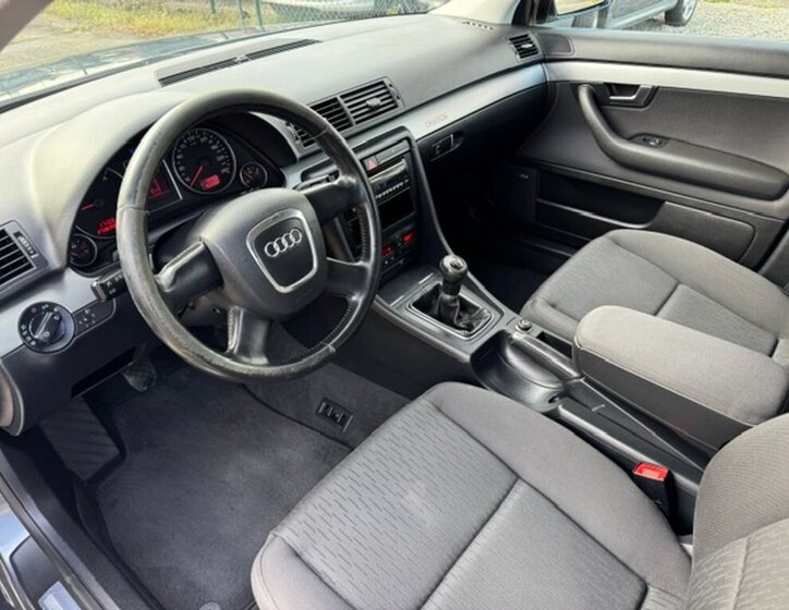 Audi A4 Kombi 2,0 l 103 kw
