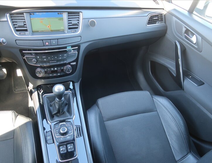 Peugeot 508 Kombi 2,0 l 120 kw