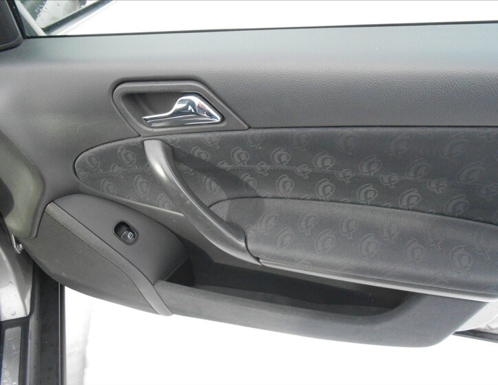 Mercedes-Benz Třídy C 25