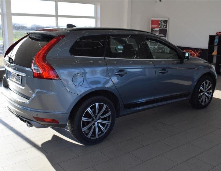 Volvo XC60 6