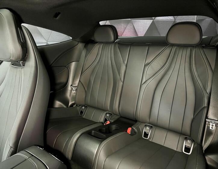 Mercedes-Benz Třídy C 12