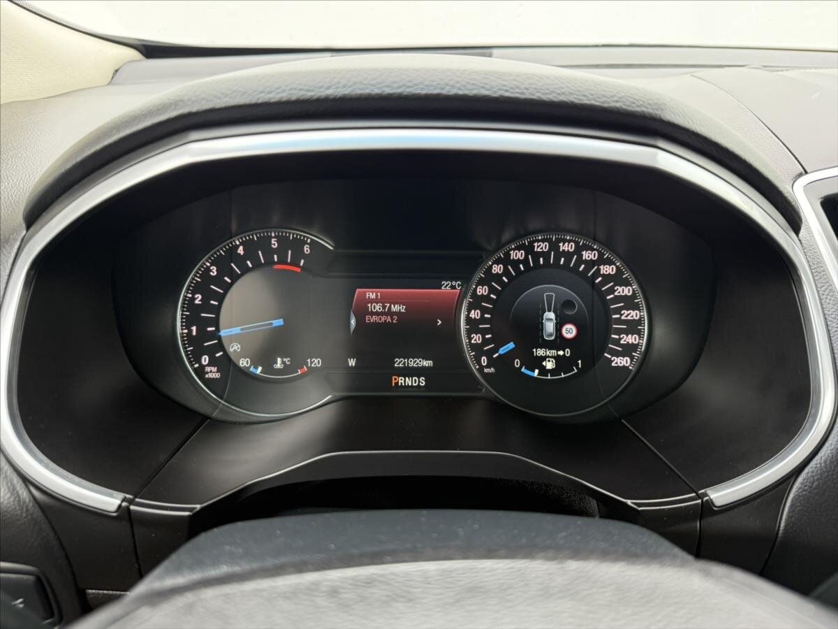 Ford Edge SUV / Terénní 2,0 l 154 kw