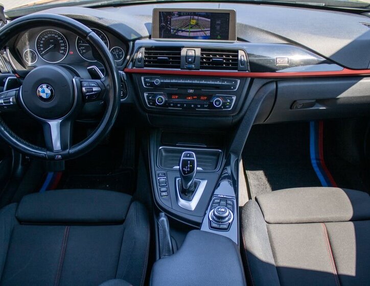 BMW Řada 3 Sedan / Limuzína 3,0 l 225 kw
