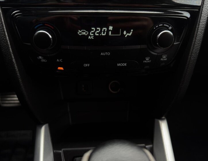 Suzuki Vitara SUV / Terénní 1,4 l 103 kw