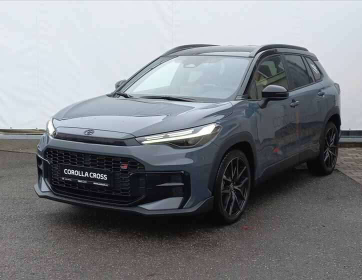 Toyota Corolla Cross CUV 2,0 l 98 kw