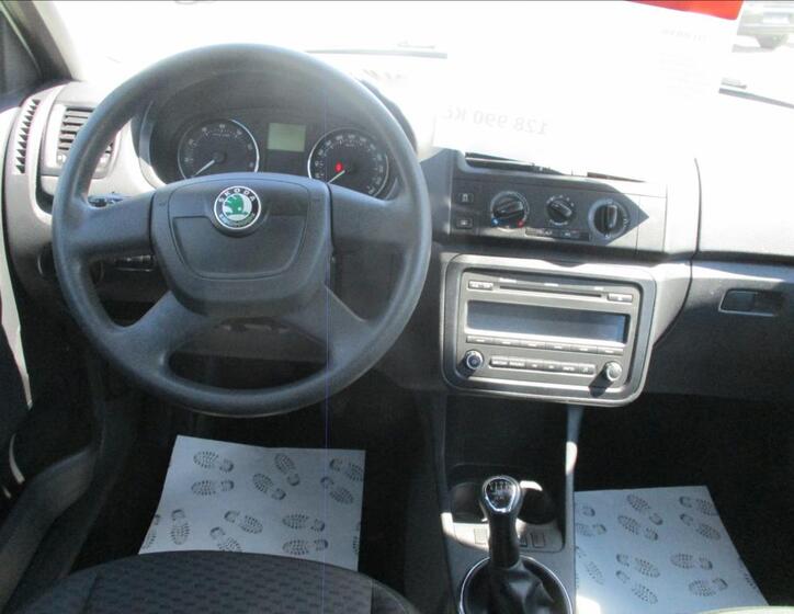 Škoda Fabia 16