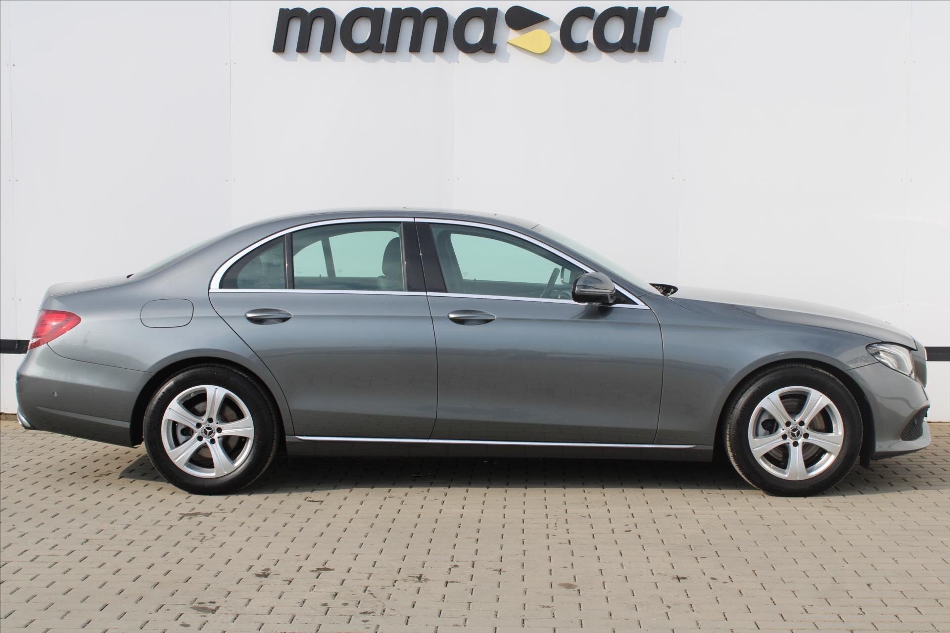 Mercedes-Benz Třídy E Sedan / Limuzína 2,0 l 155 kw