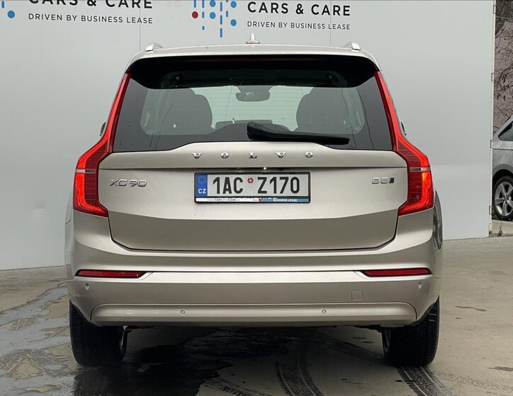 Volvo XC90 24