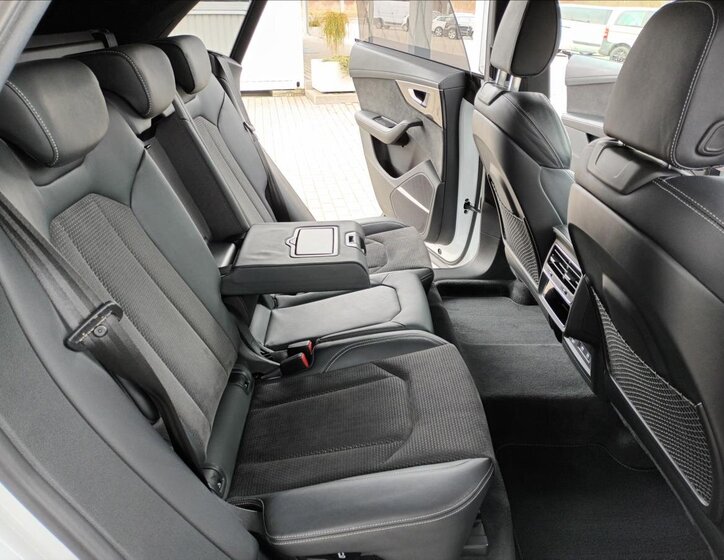 Audi SQ8 SUV / Terénní 4,0 l 320 kw