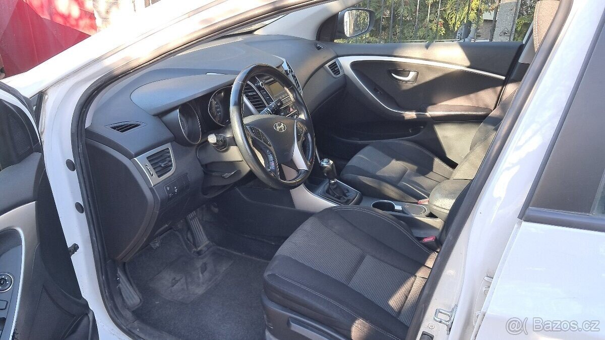 Hyundai i30 Kombi 0,0 88 kw