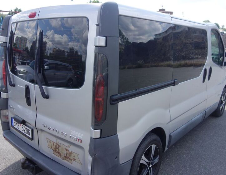 Opel Vivaro 9