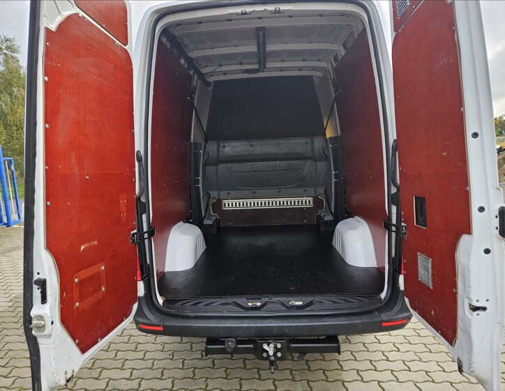 Mercedes-Benz Sprinter 5