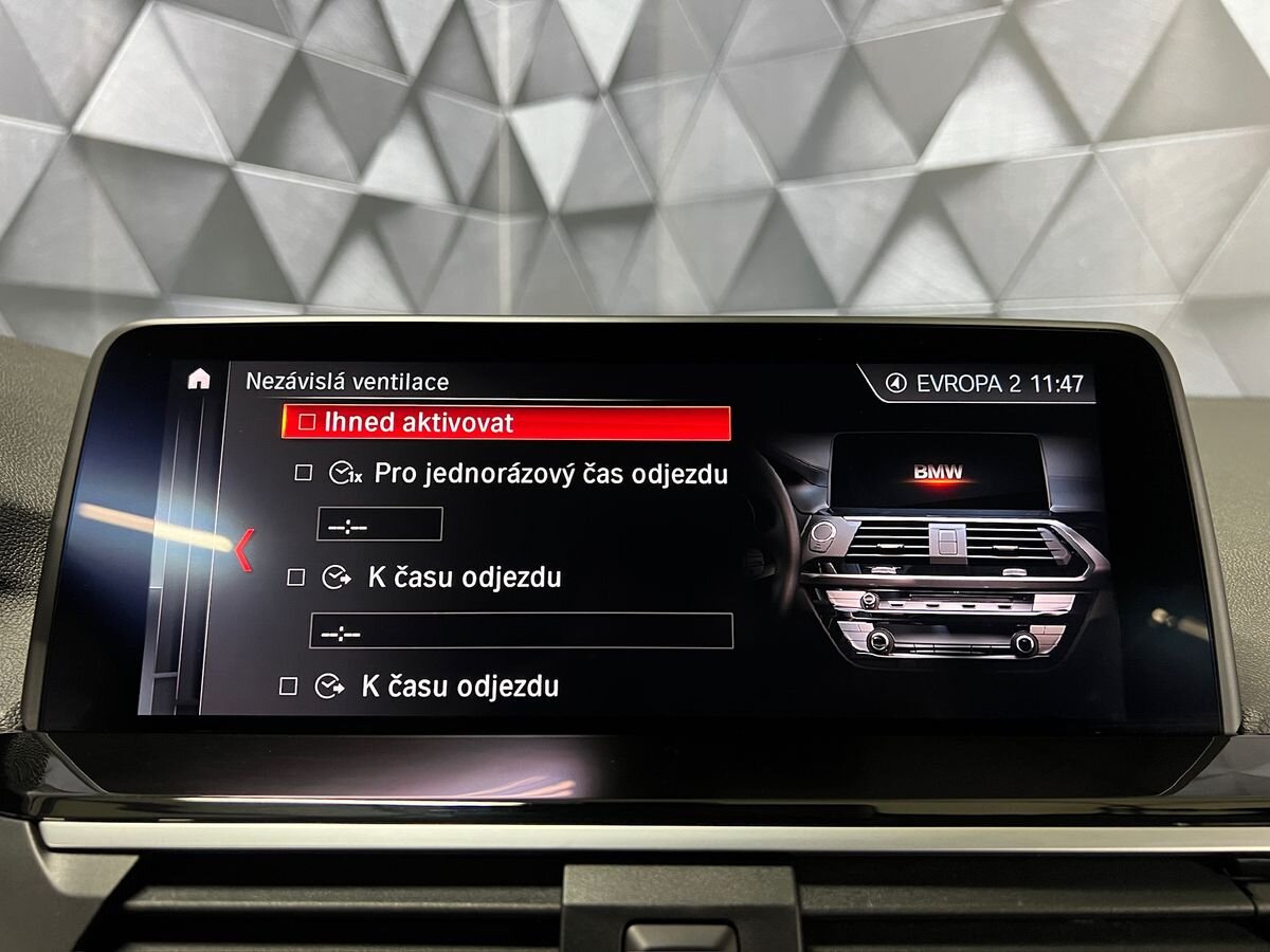 BMW X3 SUV / Terénní 3,0 l 195 kw