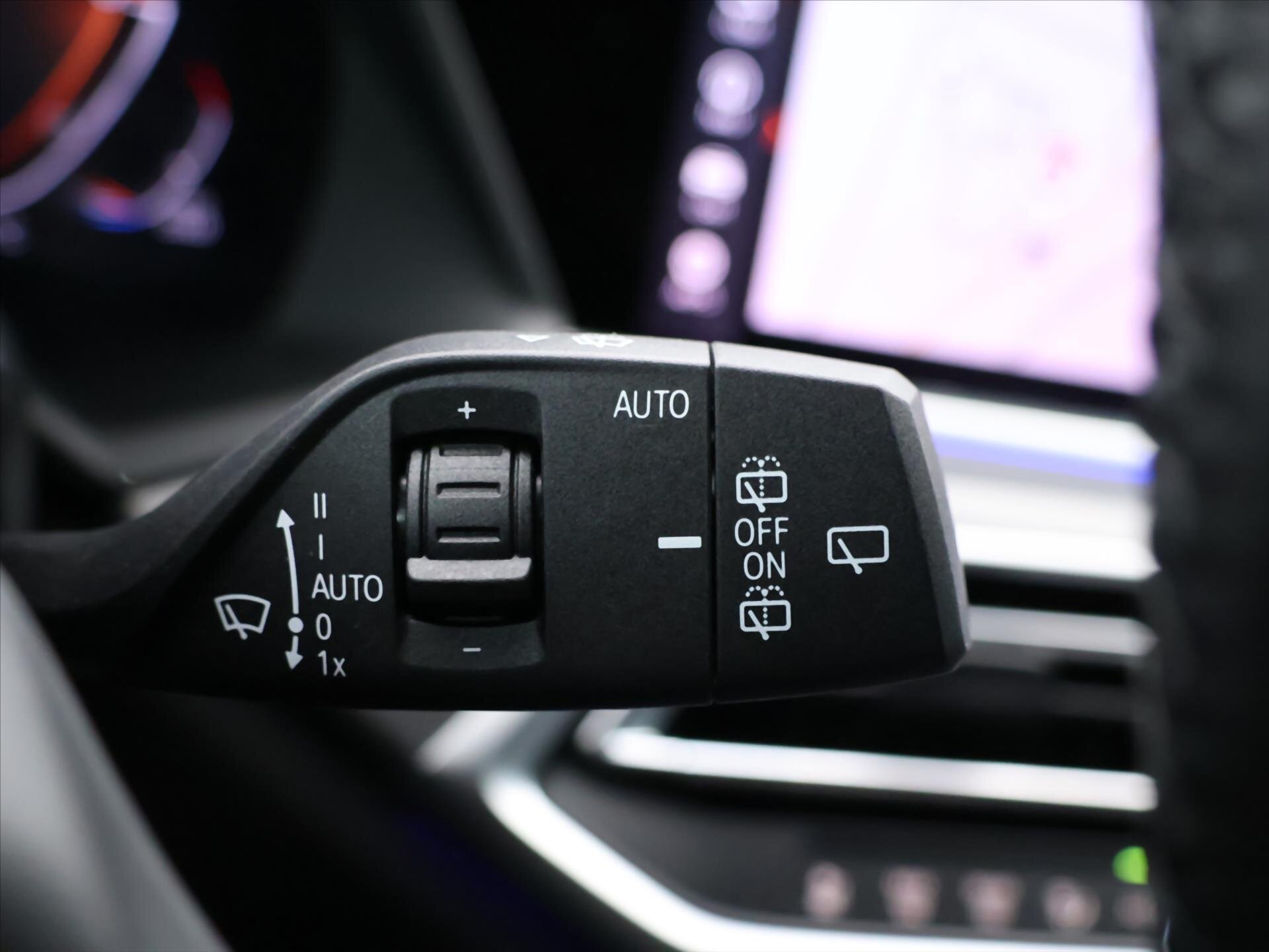 BMW X5 SUV / Terénní 3,0 l 245 kw