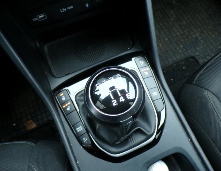 Hyundai Tucson SUV 1,6 l 110 kw