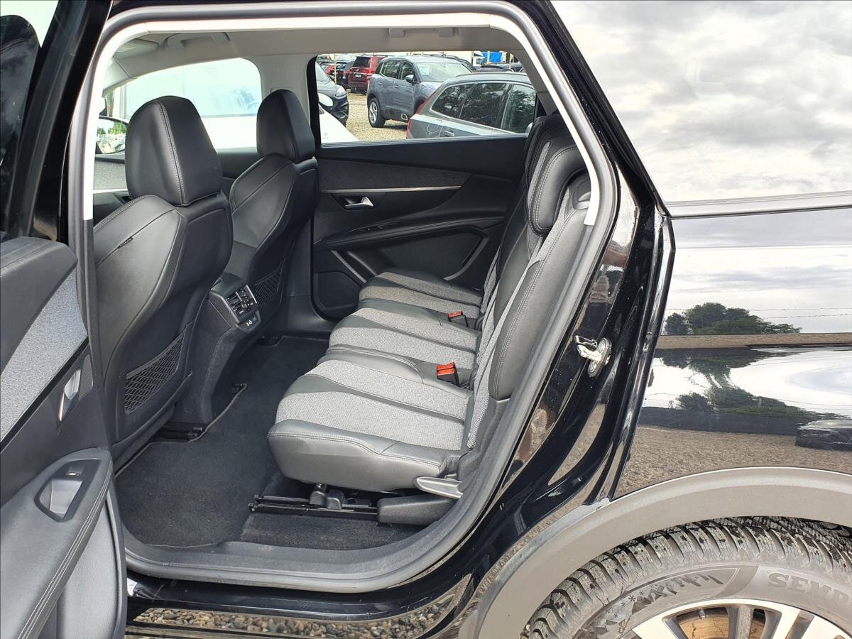 Peugeot 5008 SUV / Terénní 1,5 l 96 kw
