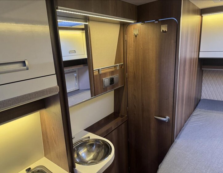 Peugeot Ostatní Ostatní 3,0 l 130 kw