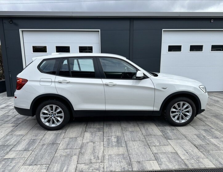 BMW X3 SUV / Terénní 2,0 l 180 kw