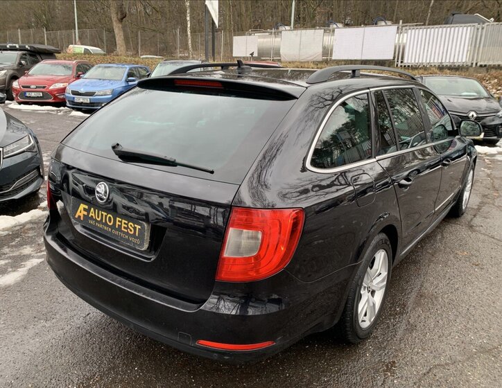 Škoda Superb Kombi 1,6 l 77 kw