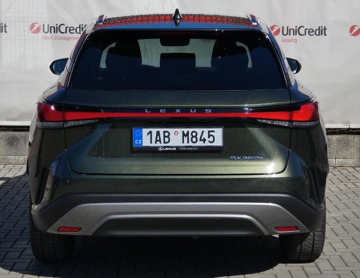 Lexus RX 350h SUV / Terénní 2,5 l 140 kw