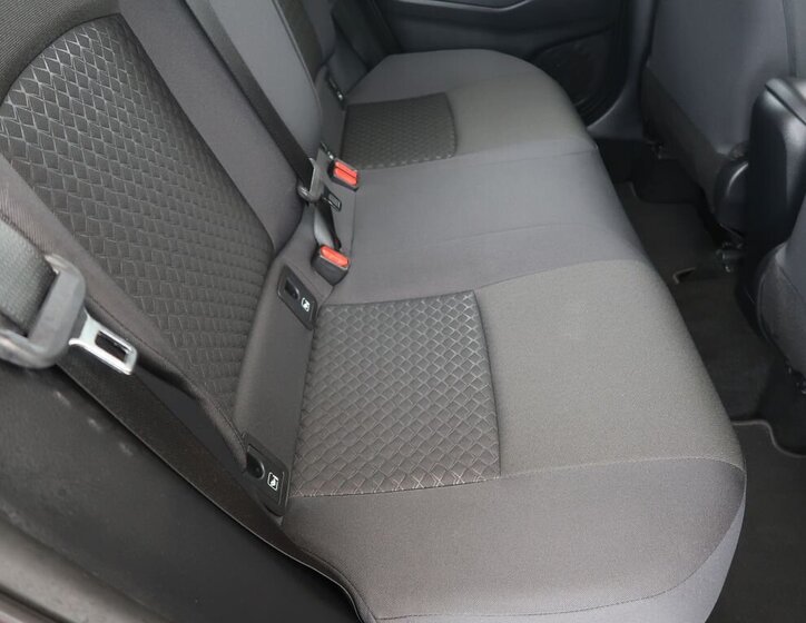 Toyota C-HR SUV / Terénní 1,8 l 72 kw