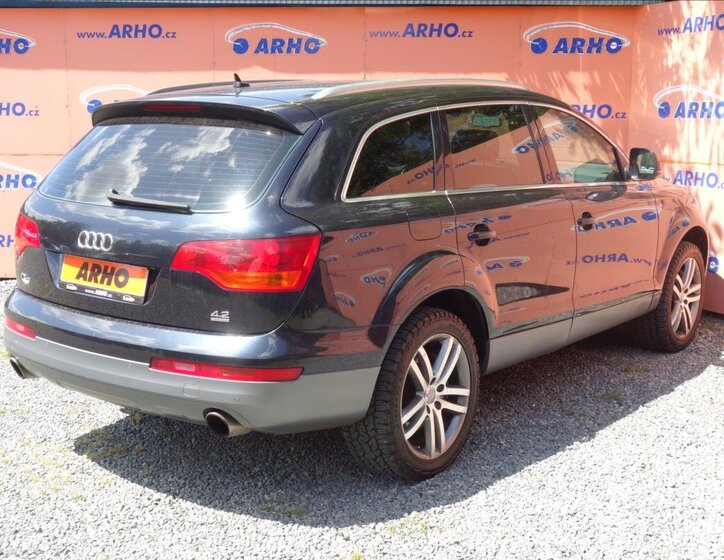 Audi Q7 SUV / Terénní 4,2 l 257 kw