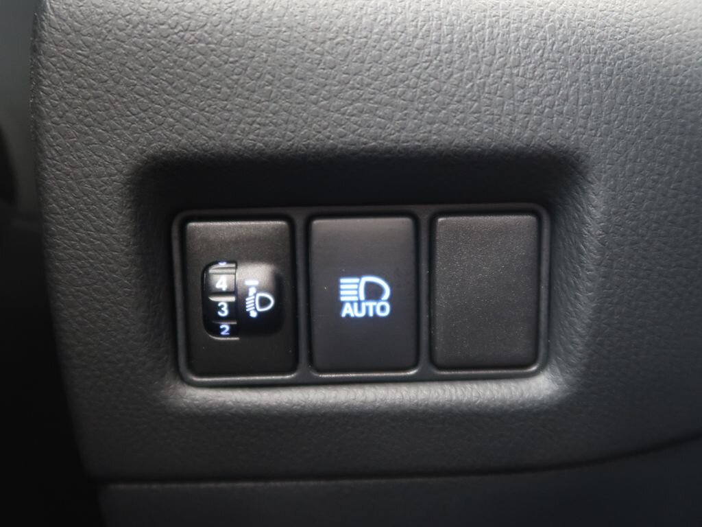 Toyota C-HR SUV 1,8 l 72 kw