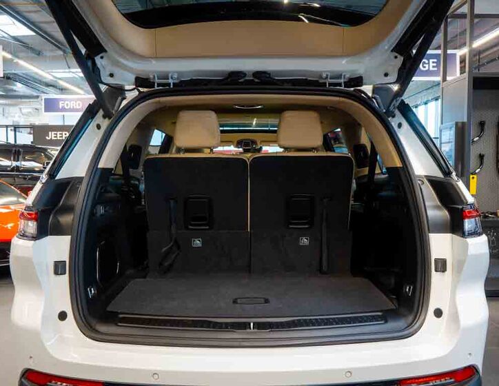 Jeep Grand Cherokee 6