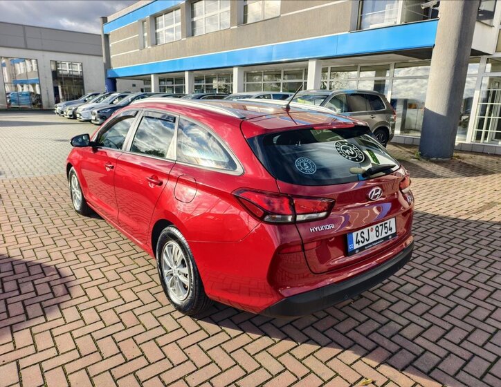 Hyundai i30 Kombi 998,0 88 kw