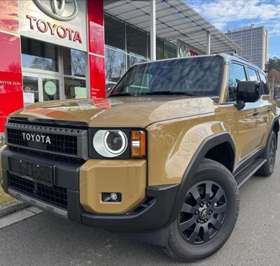 Toyota Land Cruiser 4