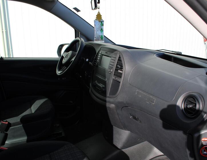 Mercedes-Benz Vito 10