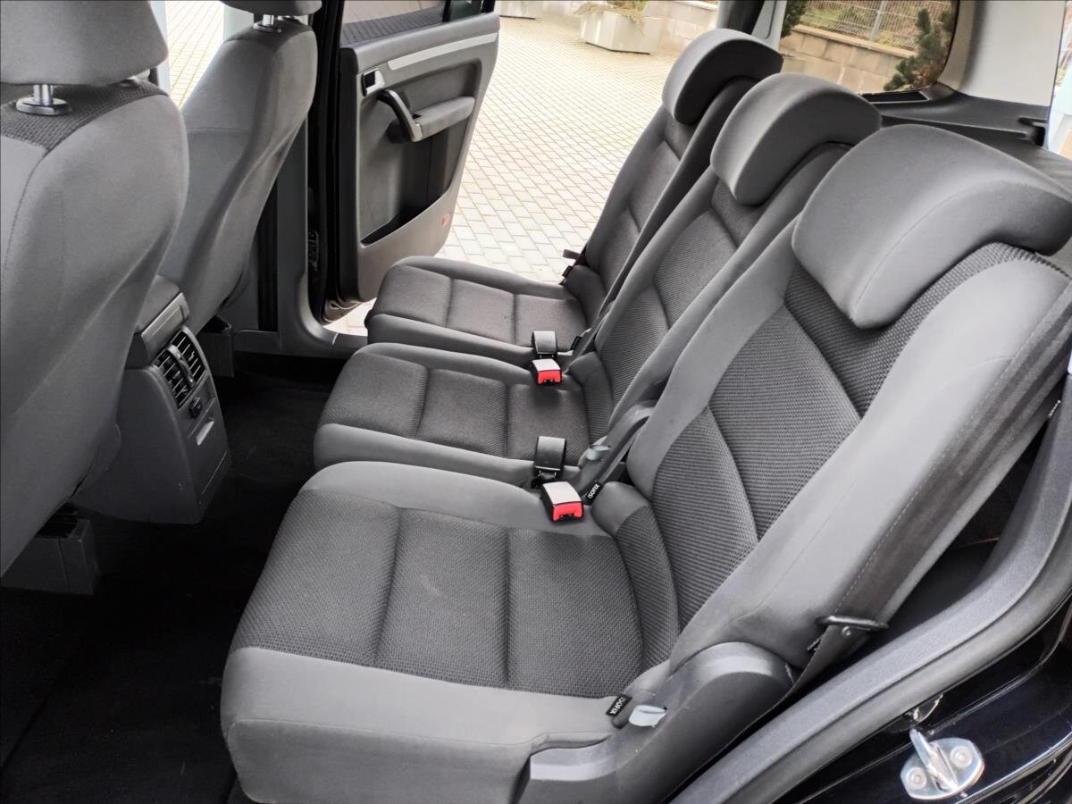 Volkswagen Touran MPV 1,4 l 103 kw