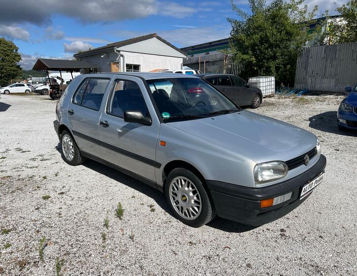 Volkswagen Golf 2
