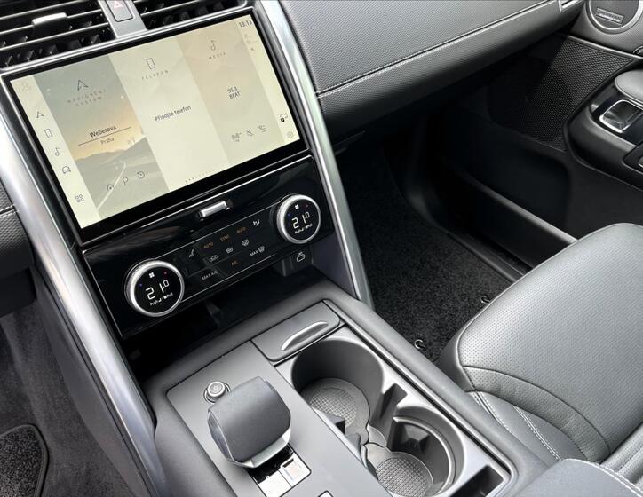 Land Rover Discovery 17