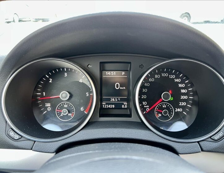 Volkswagen Golf Kombi 1,6 l 77 kw