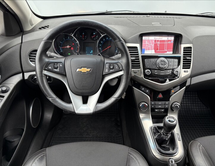 Chevrolet Cruze 8