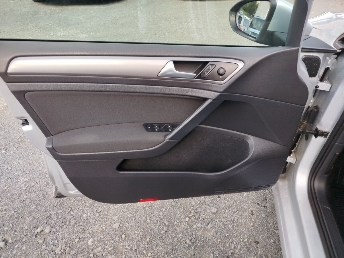 Volkswagen Golf Hatchback 1,4 l 90 kw