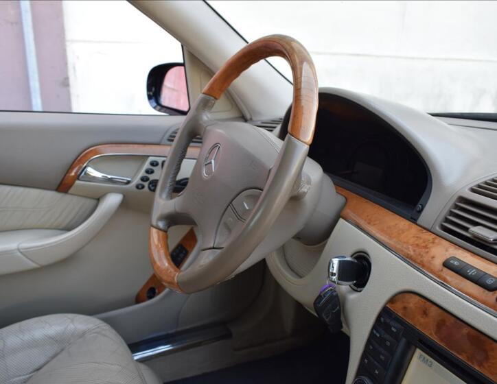 Mercedes-Benz Třídy S 24