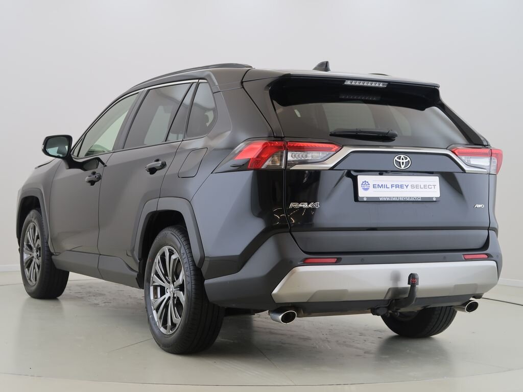Toyota RAV4 SUV 2,0 l 129 kw