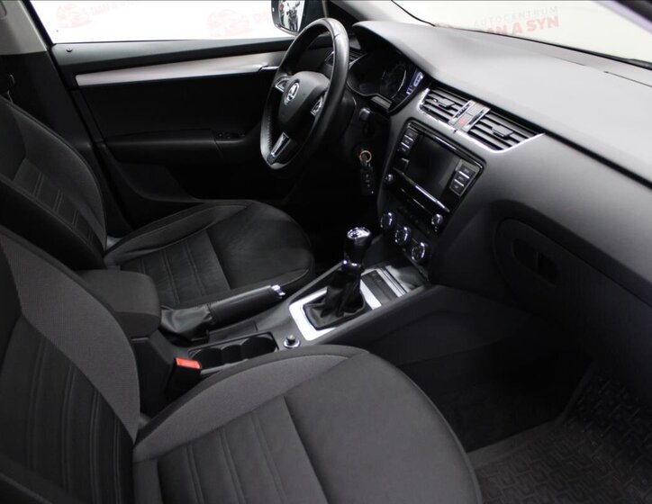 Škoda Octavia Sedan / Limuzína 1,6 l 85 kw