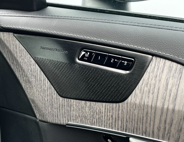 Volvo XC90 SUV / Terénní 2,0 l 335 kw