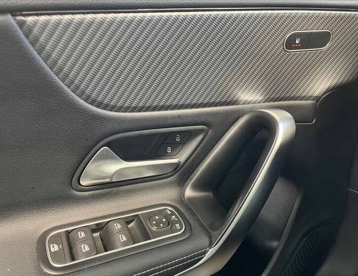 Mercedes-Benz Třídy A 12