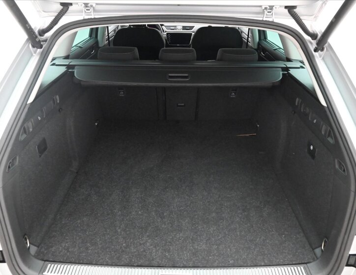 Škoda Superb Kombi 1,4 l 115 kw