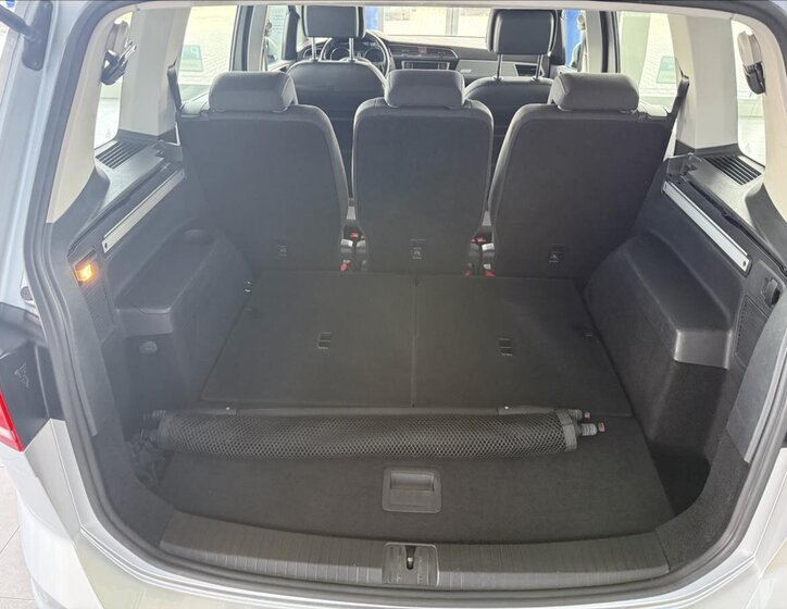 Volkswagen Touran Kombi 1,2 l 81 kw